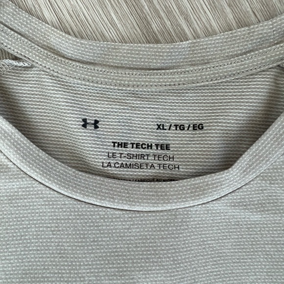 UNDER ARMOUR Tech Tee - Picture 3 of 3